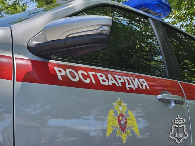 Сотрудники Росгвардии задержали дебошира в Невинномысске