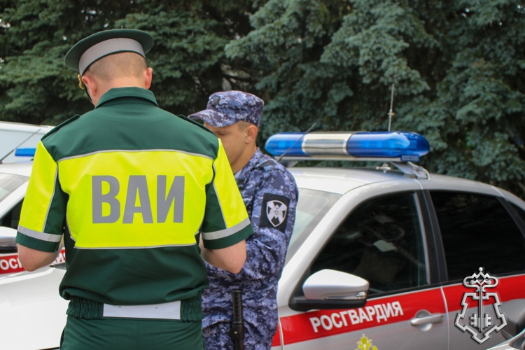 В Ставрополе сотрудники Росгвардии приняли участие в общегородском инструктаже нарядов комплексных сил и средств