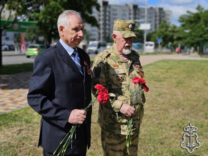 В Ставрополе росгвардейцы почтили память павших в годы Великой Отечественной войны