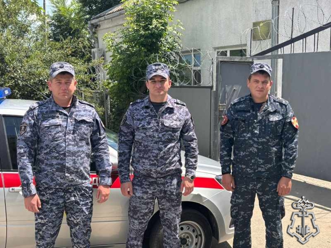 На Ставрополье росгвардейцы оказали помощь мужчине с приступом эпилепсии