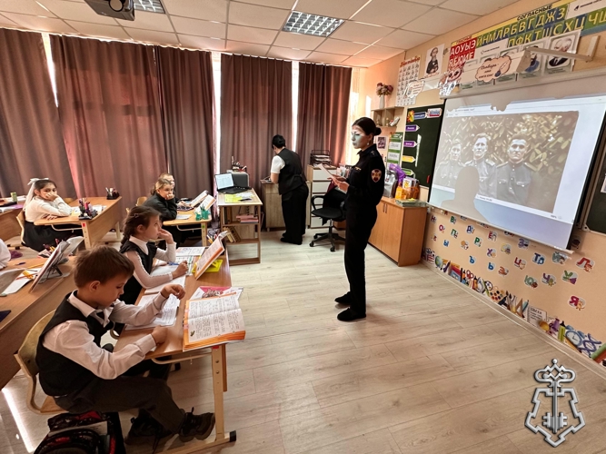 Росгвардейцы провели серию мероприятий, приуроченных ко Дню матери