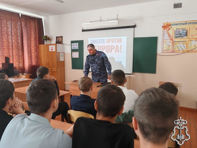 На Ставрополье росгвардейцы провели урок Мужества, посвященный противодействию терроризму
