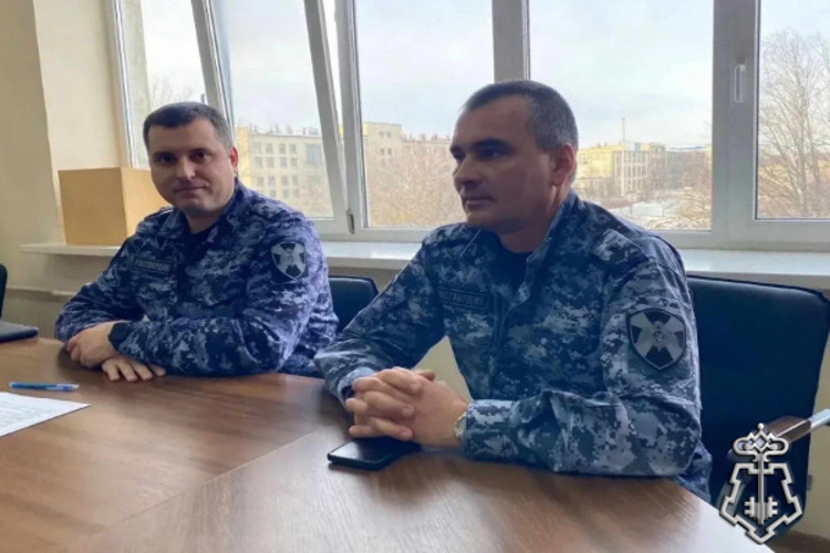 На Ставрополье росгвардейцы провели профориентационные встречи с молодежью