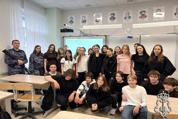 В преддверии 10-летия Росгвардии сотрудники вневедомственной охраны Ставрополья провели серию мероприятий