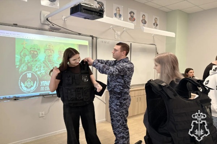 В преддверии 10-летия Росгвардии сотрудники вневедомственной охраны Ставрополья провели серию мероприятий