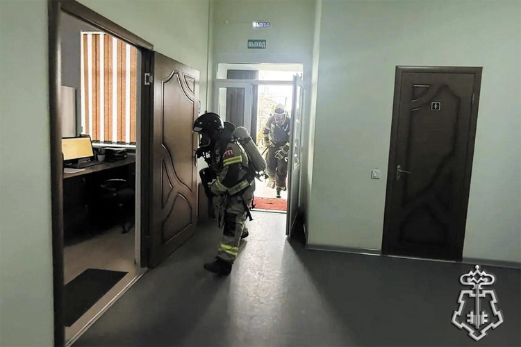 На Ставрополье росгвардейцы и сотрудники МЧС провели совместные пожарно-тактические занятия