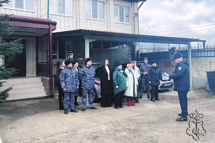 На Ставрополье росгвардейцы и сотрудники МЧС провели совместные пожарно-тактические занятия