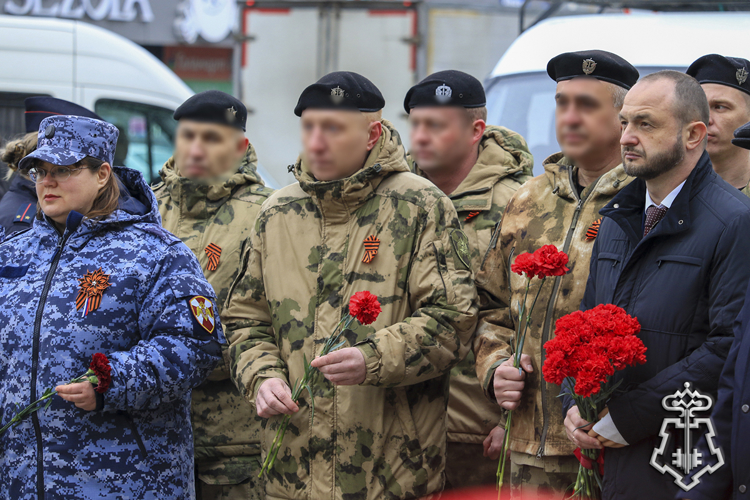 Сотрудники и военнослужащие Росгвардии почтили память жертв аварии на Чернобыльской АЭС