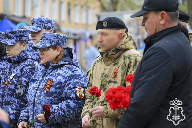 Сотрудники и военнослужащие Росгвардии почтили память жертв аварии на Чернобыльской АЭС