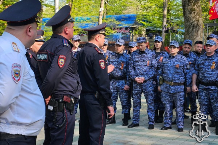 В день Победы росгвардейцы обеспечили безопасность граждан в Ставрополе