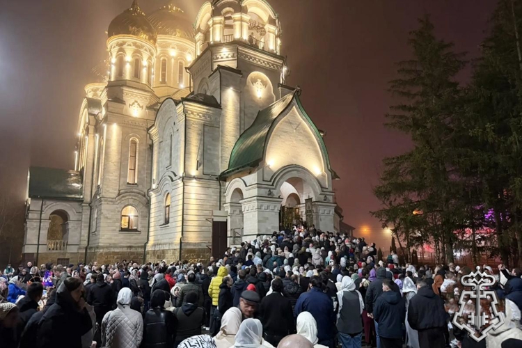 На Ставрополье росгвардейцы обеспечили правопорядок во время празднования Светлой Пасхи