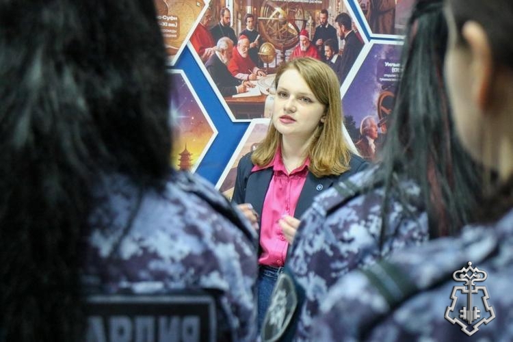 На Ставрополье сотрудники Росгвардии посетили экскурсию ко Дню космонавтики