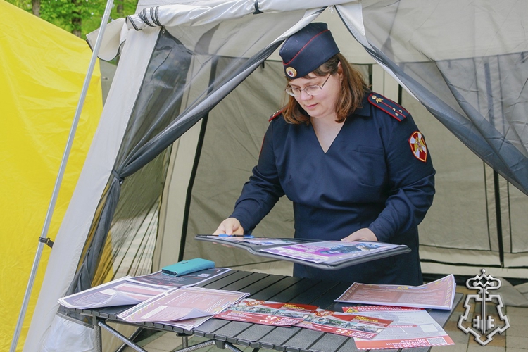 На Ставрополье росгвардейцы продолжают проводить профориентационные мероприятия для населения