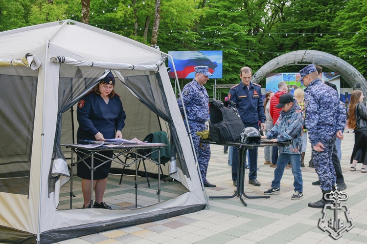 На Ставрополье росгвардейцы продолжают проводить профориентационные мероприятия для населения