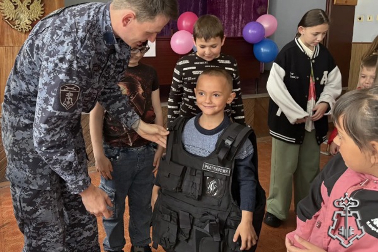 Росгвардейцы Ставрополья провели серию мероприятий в международный день защиты детей