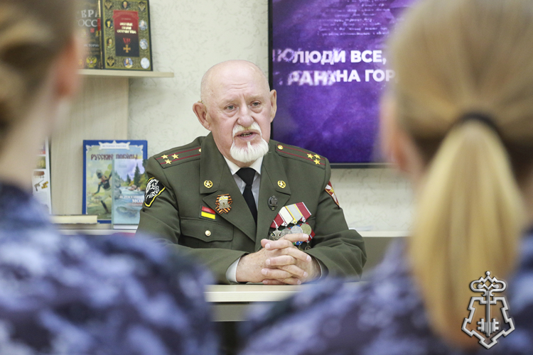 В Ставрополе росгвардейцы провели круглый стол, посвященный Дню ветеранов боевых действий