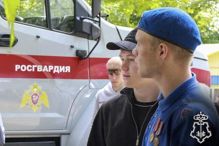 Представители Росгвардии провели профориентационное занятие для школьников Ставрополья