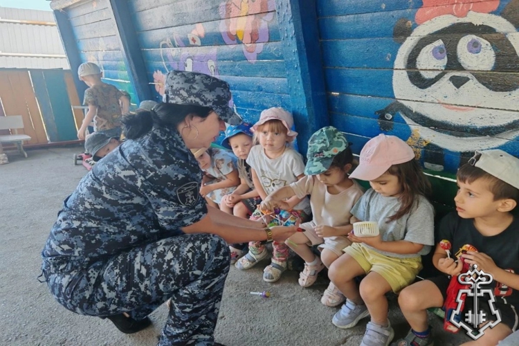 На Ставрополье сотрудники подразделений вневедомственной охраны Росгвардии присоединились к празднованию Дня семьи, любви и верности