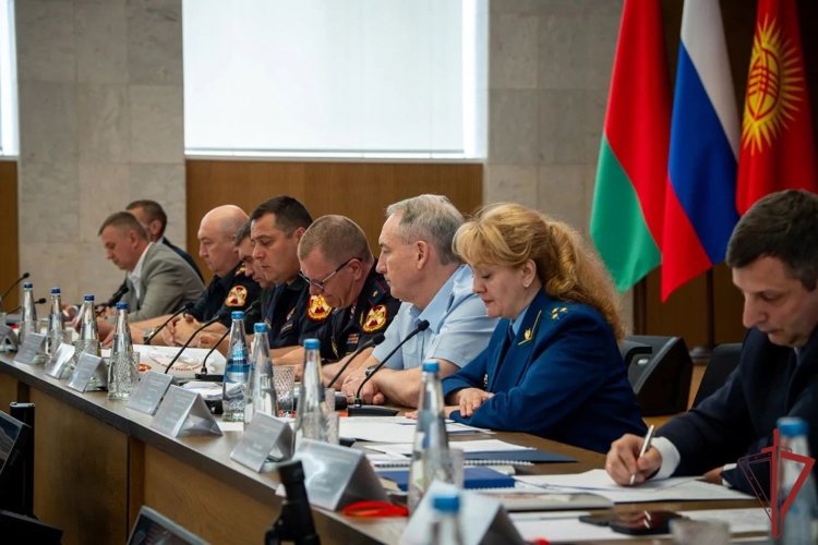 Заместитель руководителя управления вневедомственной охраны Росгвардии по Ставропольскому краю принял участие во Всероссийском совещании-семинаре в Нижнем Новгороде