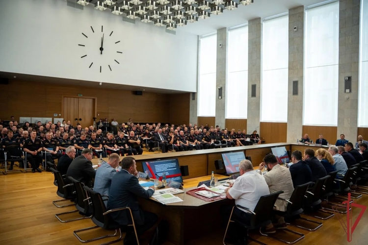 Заместитель руководителя управления вневедомственной охраны Росгвардии по Ставропольскому краю принял участие во Всероссийском совещании-семинаре в Нижнем Новгороде
