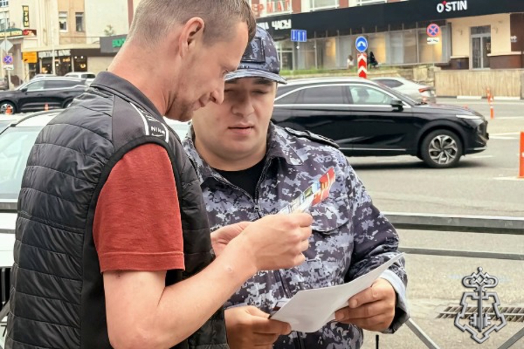 В Кисловодске сотрудники вневедомственной охраны Росгвардии провели профориентационные встречи с населением