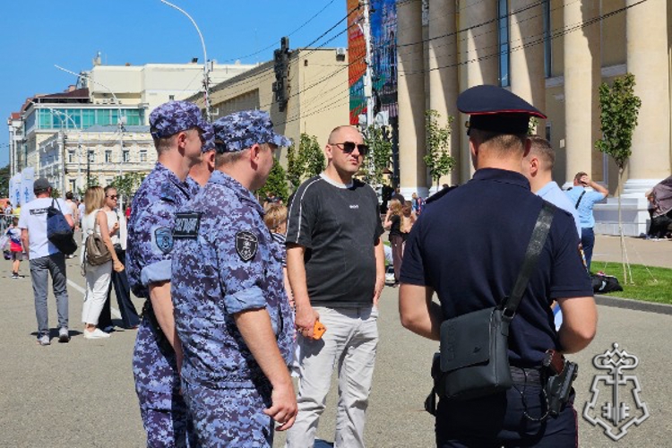 Росгвардейцы обеспечили безопасность во время празднования Дня города и Дня Ставропольского края  