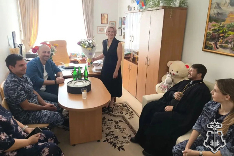 На Ставрополье росгвардейцы поздравили воспитанников подшефной школы-интерната с Днем знаний