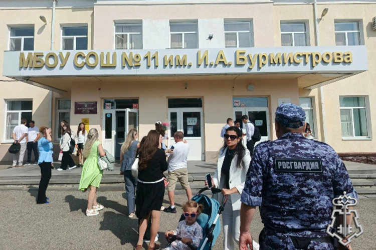 На Ставрополье росгвардейцы обеспечили охрану общественного порядка в ходе Дня знаний