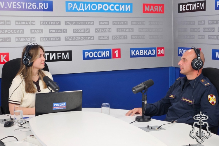 Офицер Росгвардии выступил в тематическом радиоэфире ко Дню создания подразделений вневедомственной охраны